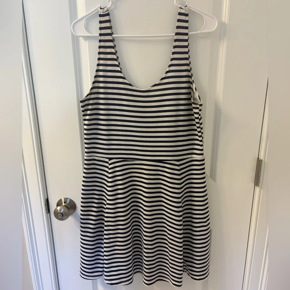 Bundle of Dresses - Picture 5 of 7